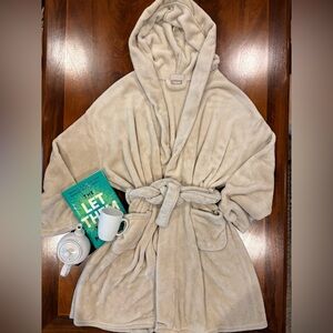 Cozy Cream Hooded Robe, size XL